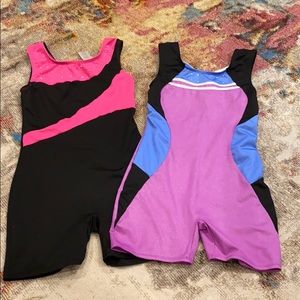 **TWO**sz 8/10 leotards